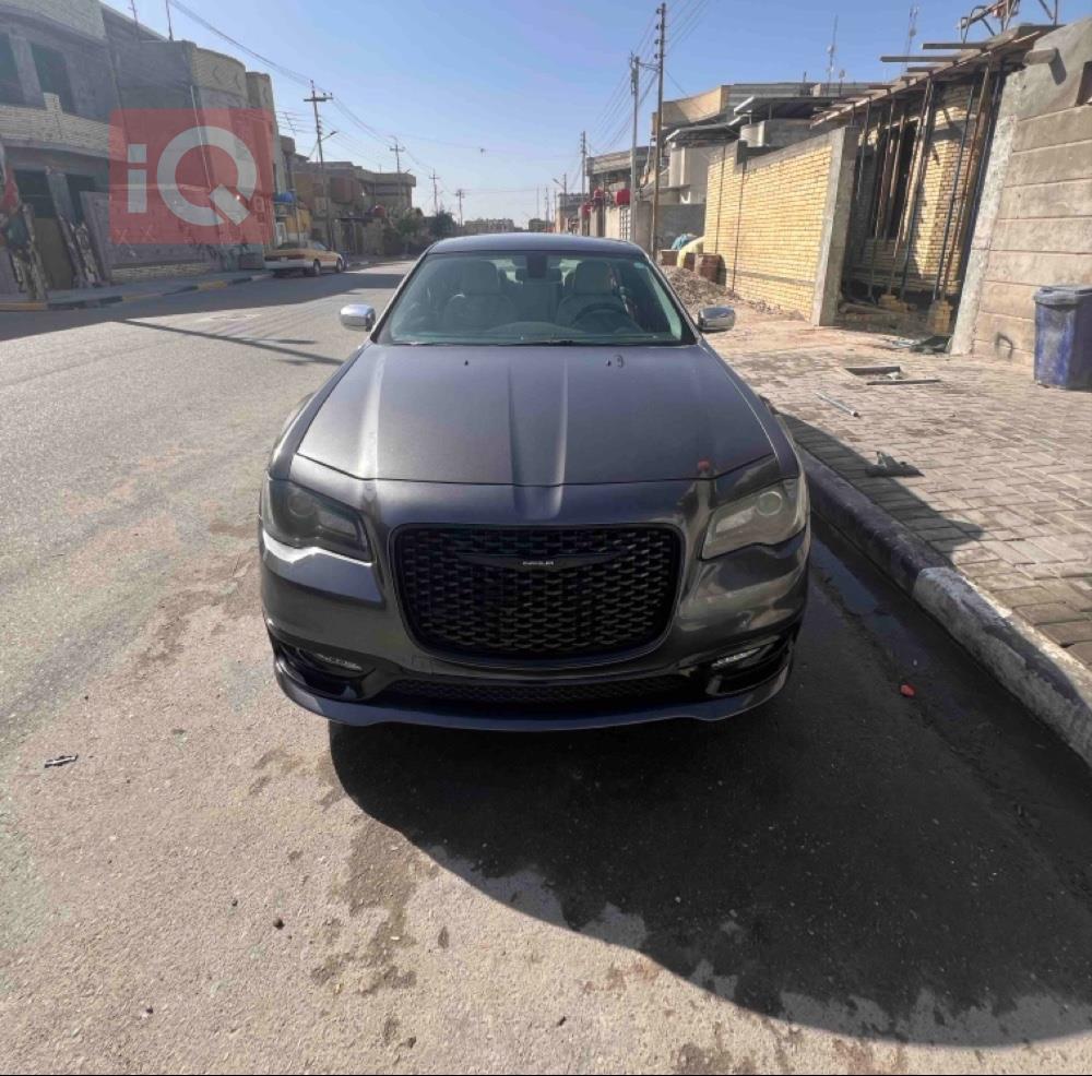 كرايسلر 300